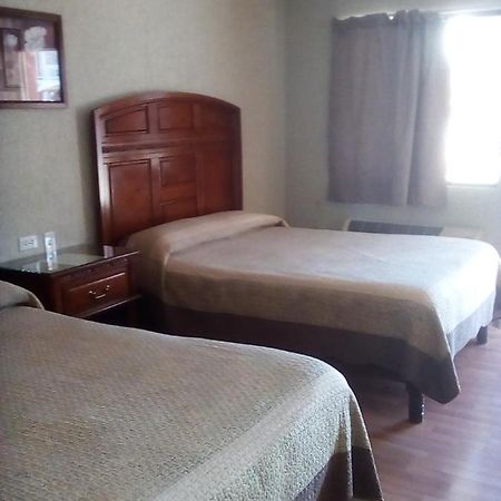 Hotel Dublan Inn Nuevo Casas Grandes ภายนอก รูปภาพ